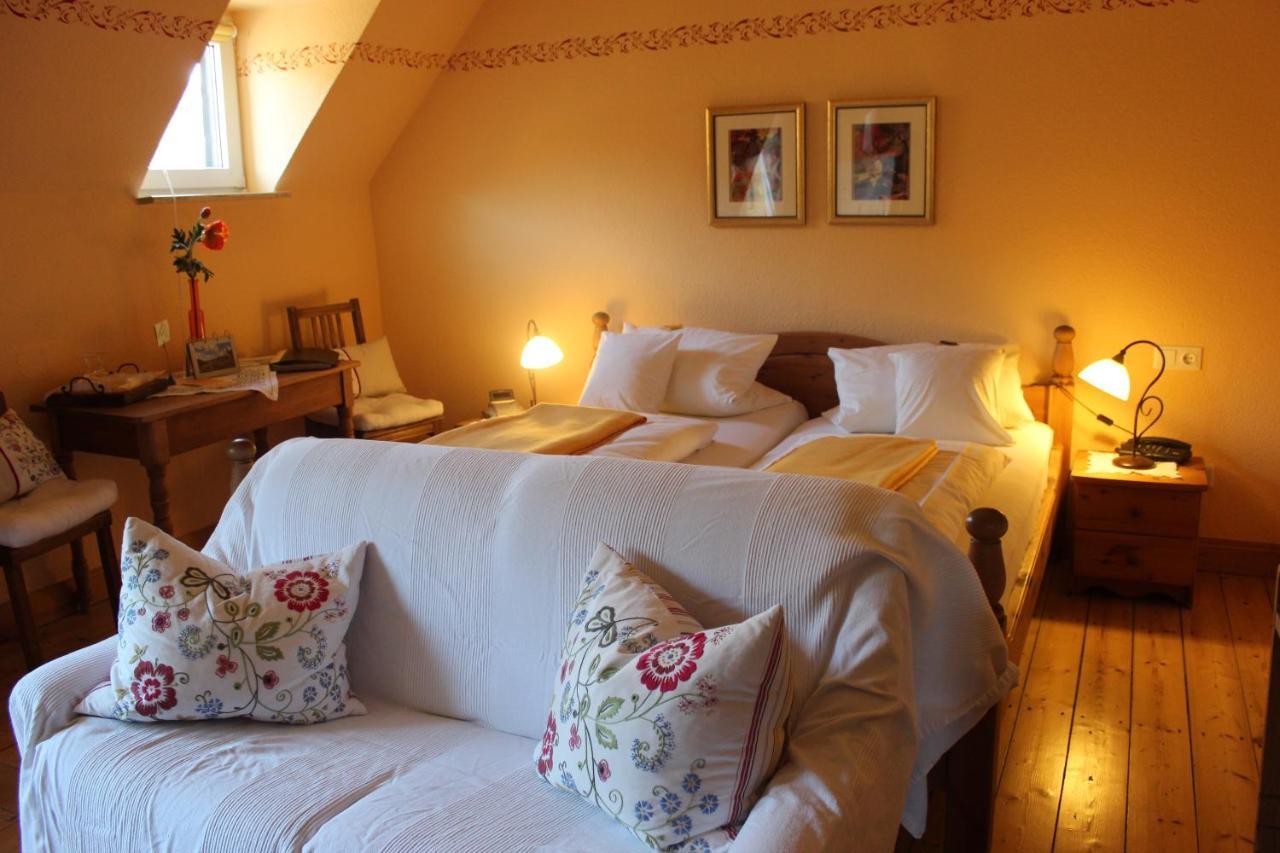 Winzerhof Gietzen Hotel Hatzenport Eksteriør billede
