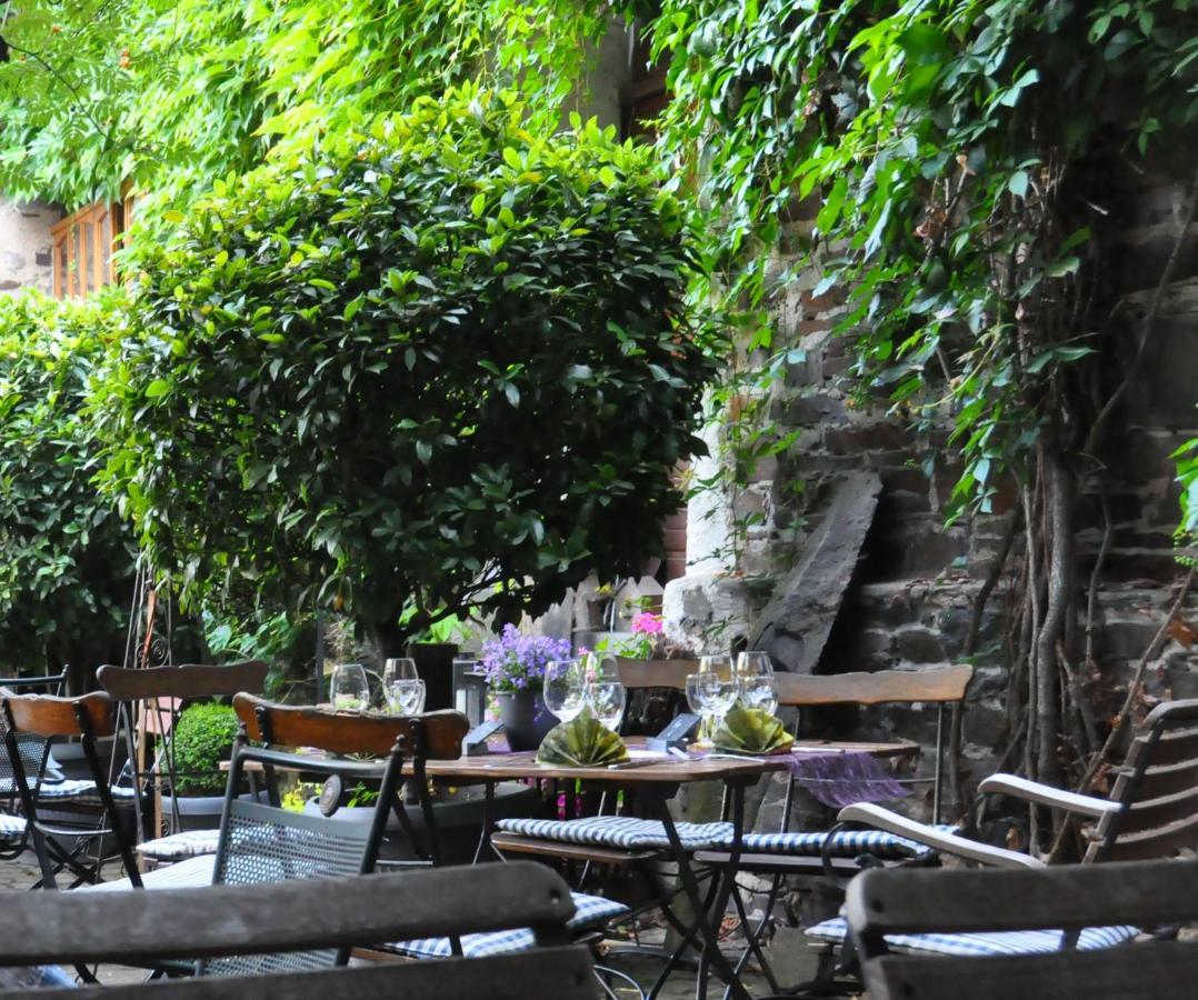 Winzerhof Gietzen Hotel Hatzenport Eksteriør billede