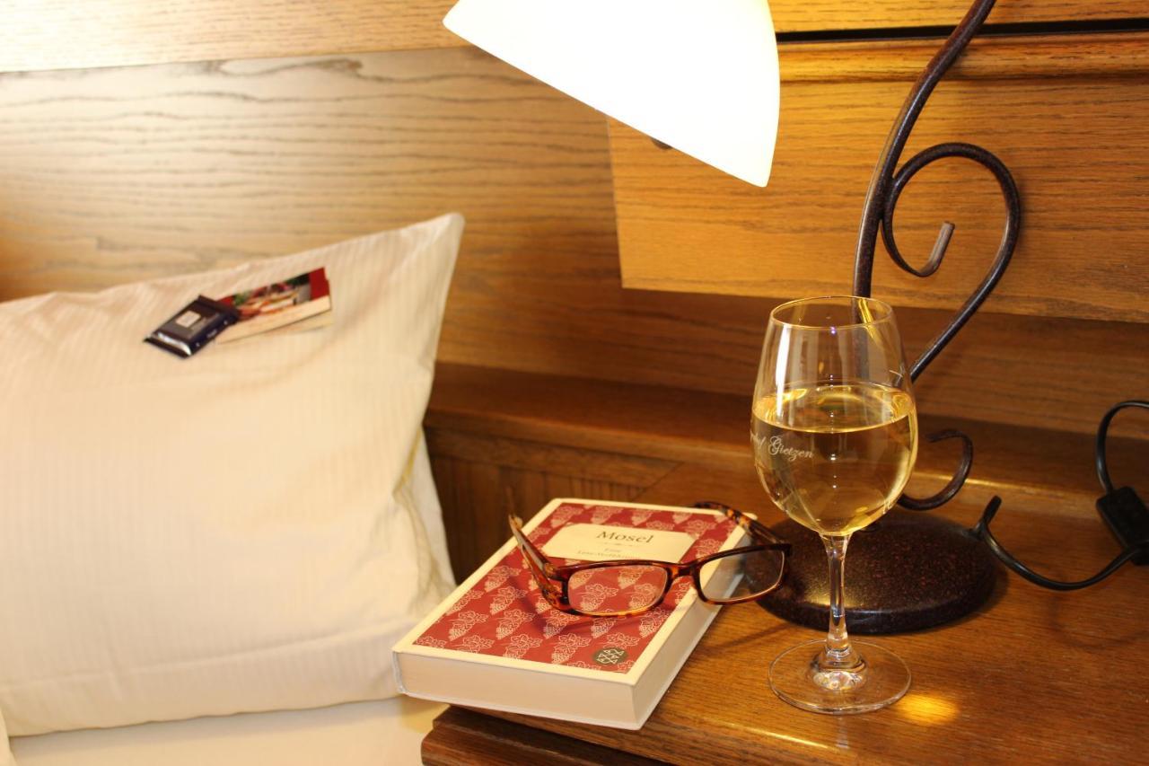 Winzerhof Gietzen Hotel Hatzenport Eksteriør billede